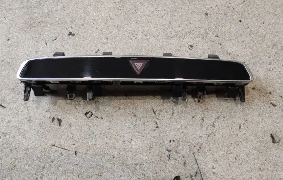Mercedes-Benz E W213 Hazard light switch A2139054003