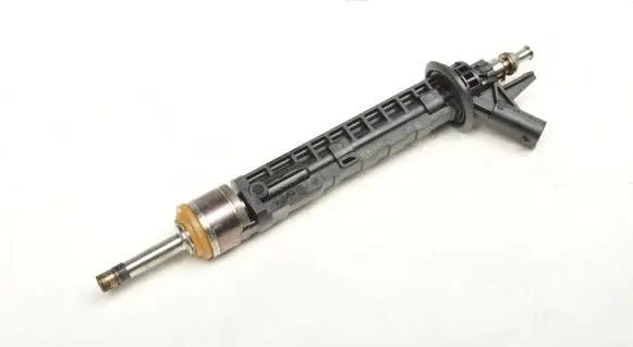 Mercedes-Benz GLC C253 Fuel injector A2540701500