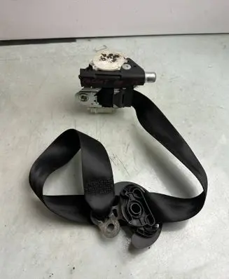 Volkswagen PASSAT B6 Front seatbelt 3C1857706F YD41919706S