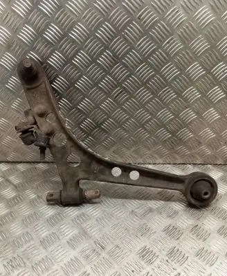 Hyundai Trajet Front lower control arm/wishbone 345203A000