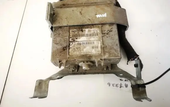 Volvo S40, V40 Engine control unit/module p30613695 7700110648