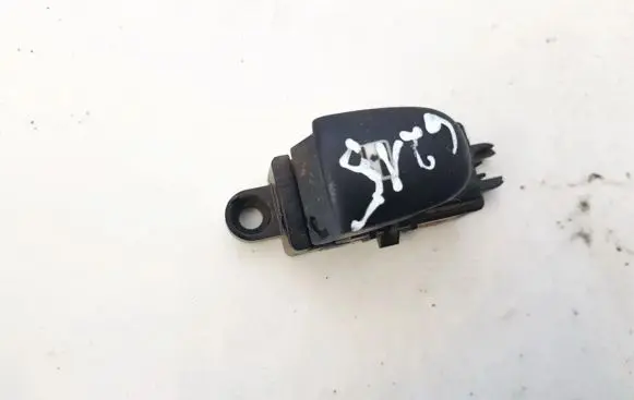 Nissan Qashqai Electric window control switch