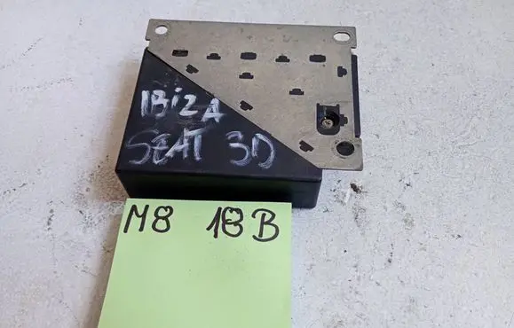 Seat Ibiza IV (6J,6P) Airbag control unit/module 6Q0909605AD 391002