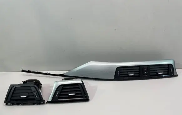BMW 3 F30 F35 F31 Dash center air vent grill 9218552 9231970 9231995