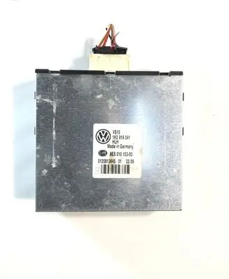 Volkswagen Golf VI Voltage converter/converter module 1K0919041 0120813645 8ES01015300