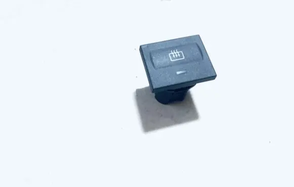 Ford Focus Windscreen/window heater switch 3m5t18c621ad