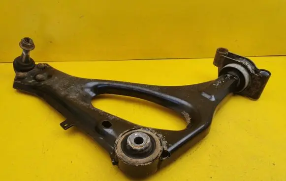 Mercedes-Benz V Class W447 Front control arm A4473303500