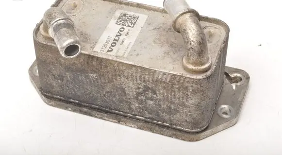 Volvo XC90 Engine oil radiator 31293917