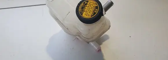 Toyota Yaris Coolant expansion tank/reservoir