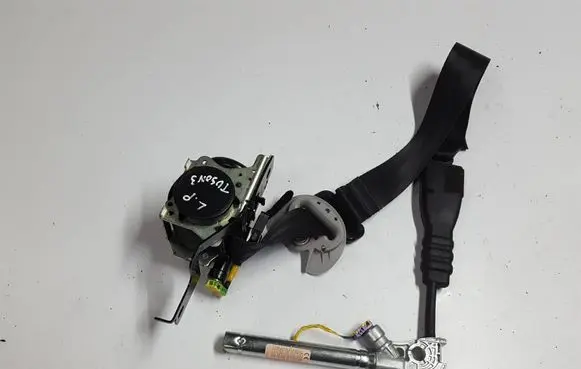 Hyundai Tucson TL Front seatbelt 