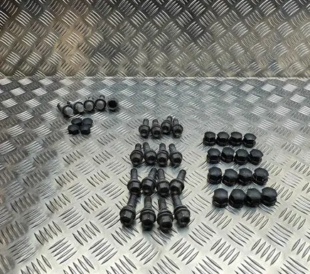 Volvo XC40 Nuts/bolts 31664352 31423735