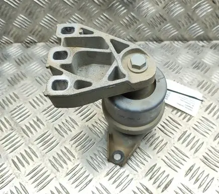 Volkswagen Transporter - Caravelle T6 Engine mount bracket 7E0199256J