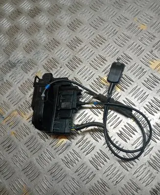 Nissan Note (E11) Rear door lock 12493090