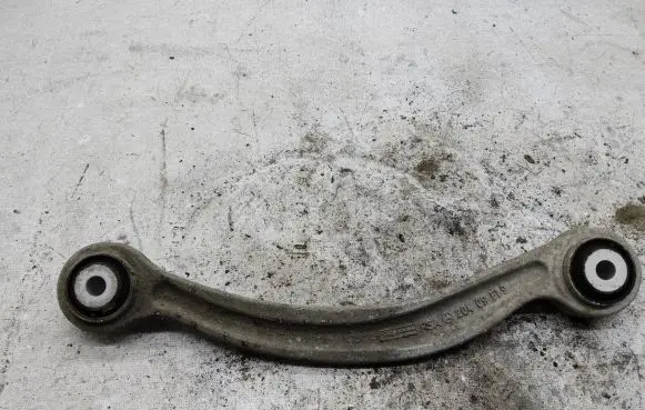 Mercedes-Benz C W205 Rear control arm A20409