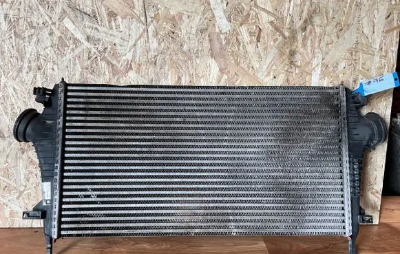 Opel Insignia A Intercooler radiator P1831001 13241751