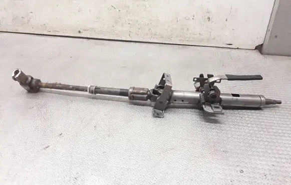 Mitsubishi Grandis Steering wheel axle 