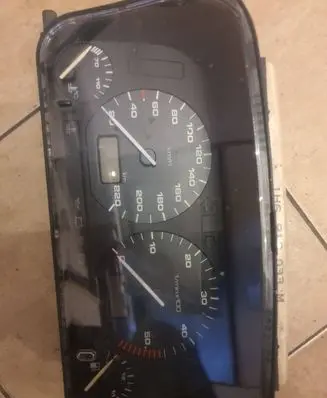 Volkswagen Golf III Speedometer (instrument cluster) 1H6919033M