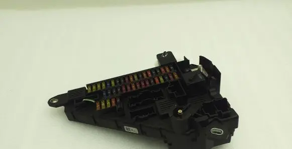 BMW 5 E60 E61 Fuse box set 9138830 6906619