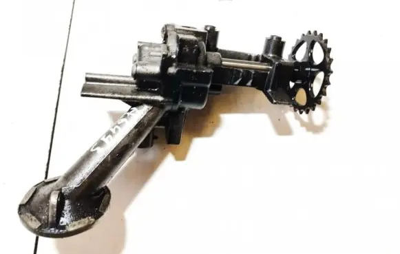 Renault Laguna I Oil pump 7700600252