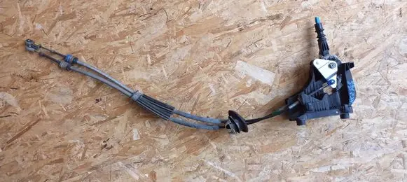Peugeot RCZ Gear shifter/selector 9688072780