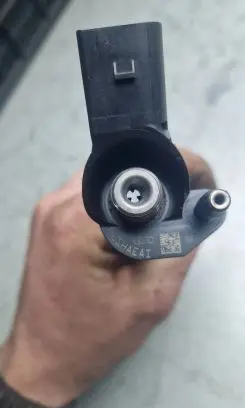 Audi Q7 4L Fuel injector 0445115052 059130277AH