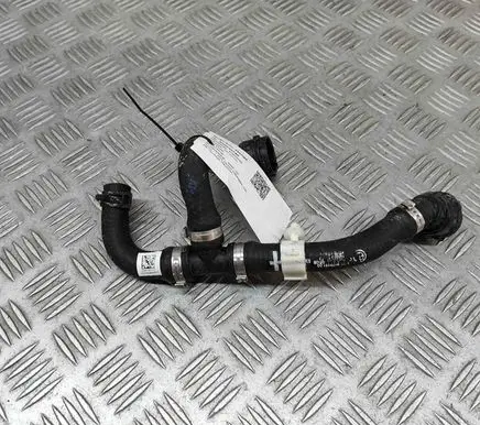 BMW X2 U10 Engine coolant pipe/hose 8478451