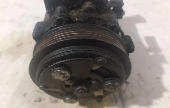 Opel Zafira B Air conditioning (A/C) compressor (pump) 13208187 3868302544