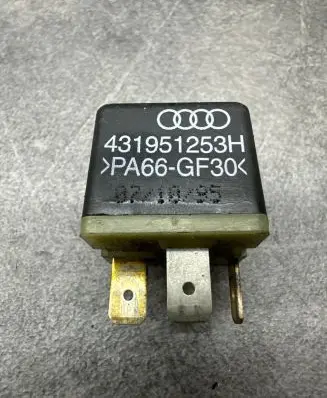 Audi A4 S4 B6 8E 8H Other relay 431951253H PA66GF30