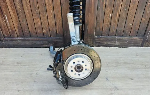 Maserati Ghibli Front wheel hub spindle knuckle