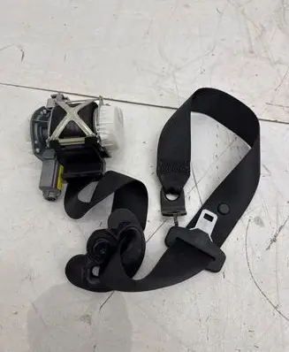 BMW M4 F82 F83 Front seatbelt 34019804
