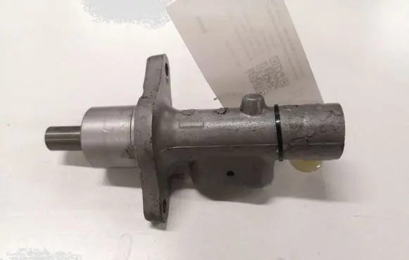 Mazda 3 II Master brake cylinder