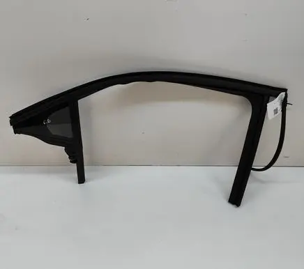 Opel Mokka B Rear side window 9841966280