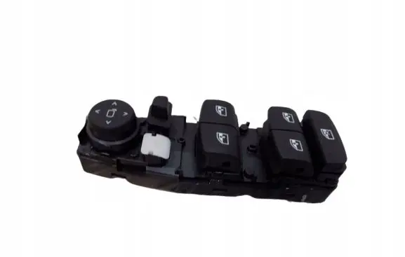 BMW 5 G30 G31 Electric window control switch 6832716