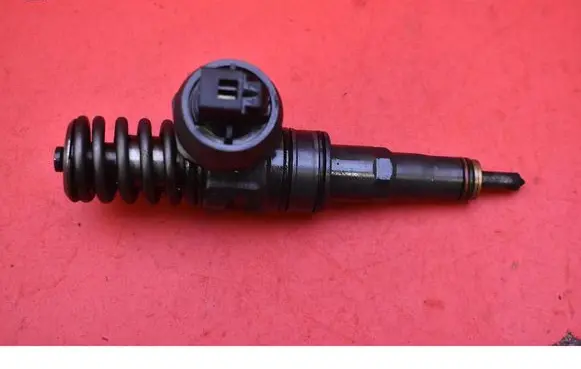 Volkswagen Polo IV 9N3 Fuel injector 038135073BN