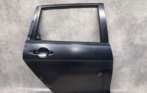 Honda FR-V Front door NULL