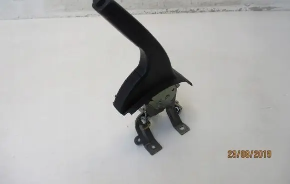 Renault Twingo III Handbrake/parking brake lever assembly