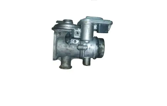 BMW X5 E70 Throttle body valve 11717804384 7804380
