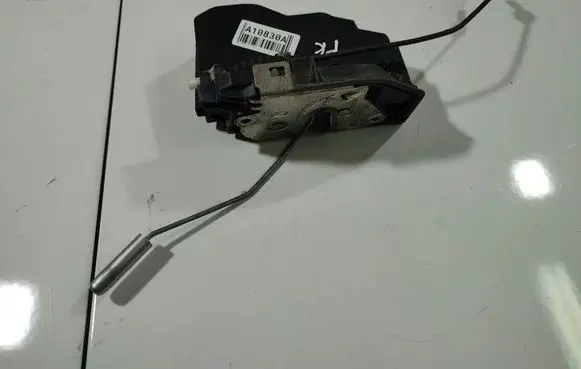 BMW 7 E65 E66 Front door lock
