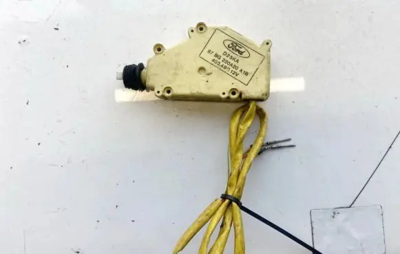 Ford Scorpio Central locking motor 87BG220A20A1B