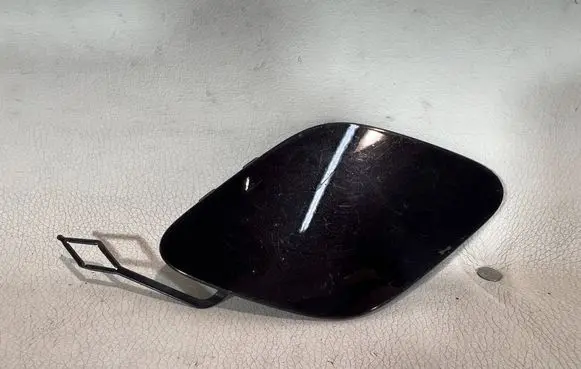 BMW 3 G20 G21 Front tow hook cap/cover 7422621