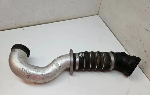 Intercooler hose/pipe