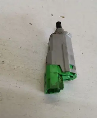 Renault Megane IV Brake pedal sensor switch 253206464R A4535453300
