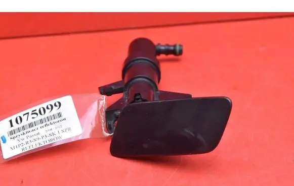 Volkswagen PASSAT CC Windshield washer spray nozzle 3C8955103