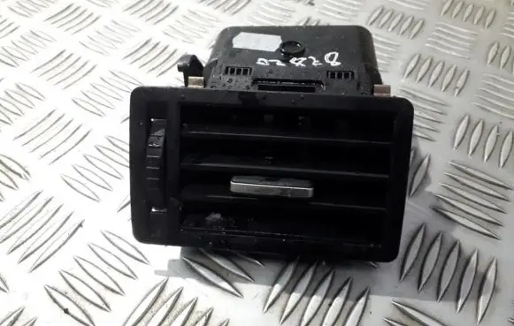 Ford Focus C-MAX Dash center air vent grill 3M51R018B09AFW 3M51-R018B09-AFW