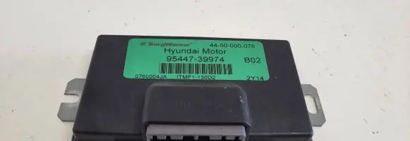 Hyundai Santa Fe Air suspension control unit module (rear) 9544739974 0760004JA 4450000076