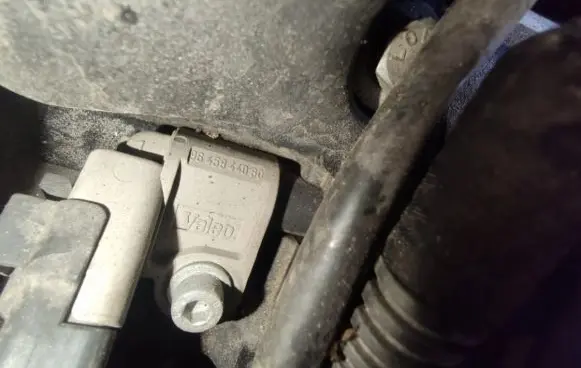 Peugeot 407 Camshaft position sensor 9645844080