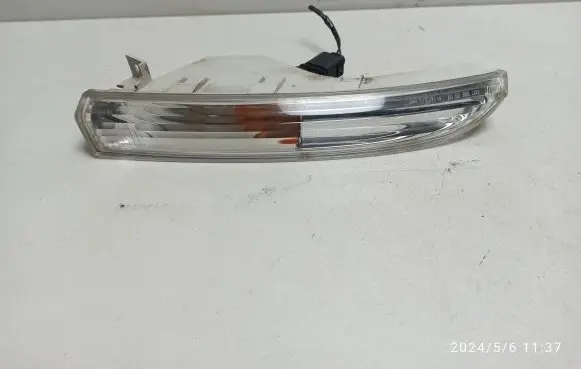 Volkswagen PASSAT CC Front indicator light 3C8953042
