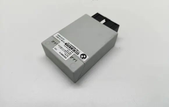 BMW 5 E60 E61 Tow bar trailer control unit/module 6850497 685049701 71606850497