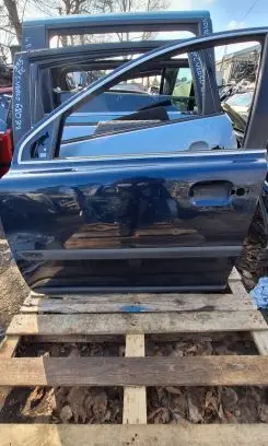 Volvo XC90 Front door
