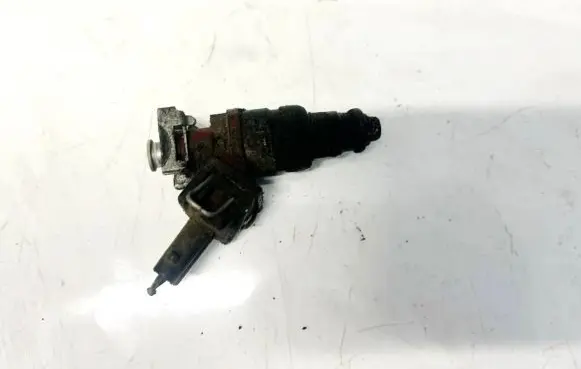 Mercedes-Benz CLK A208 C208 Fuel injector 0000788523